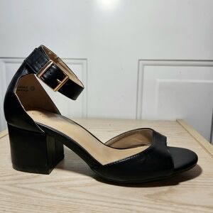 Dream Pairs Black Peep Toe Adjustable Ankle Strap Chunky Heels Size 7.5